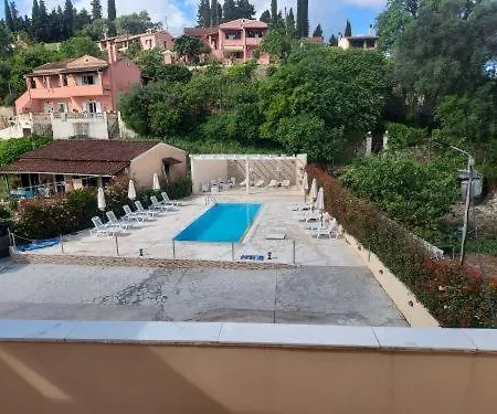 Spiridoula's Corfu פראמה