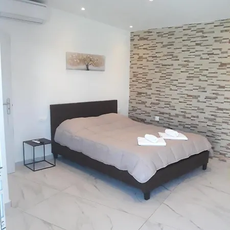 מלון דירות Spiridoula's Corfu 4*