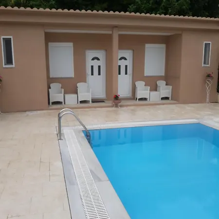 Spiridoula's Corfu מלון דירות 4*