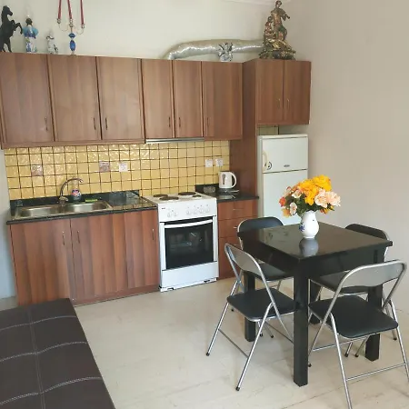 Ξενοδοχείο με διαμερίσματα Spiridoula's Corfu