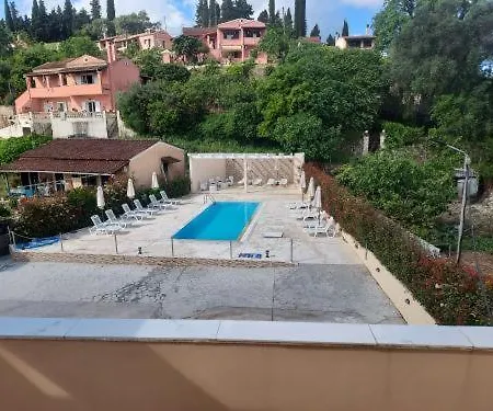 Spiridoula's Corfu פראמה