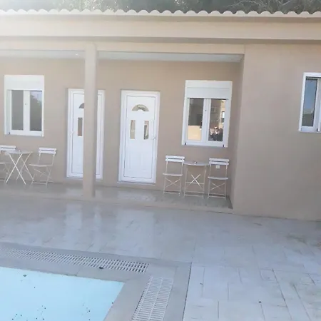 מלון דירות Spiridoula's Corfu פראמה